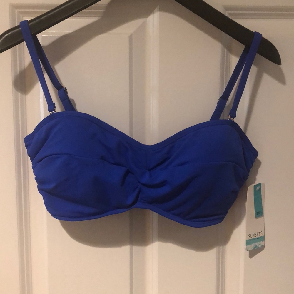 NWT Bikini top